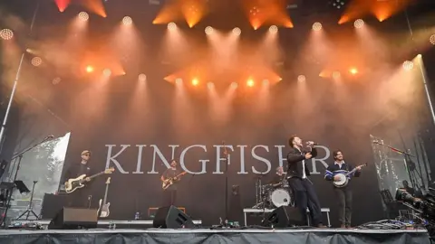 Kingfishr dan Wycombe