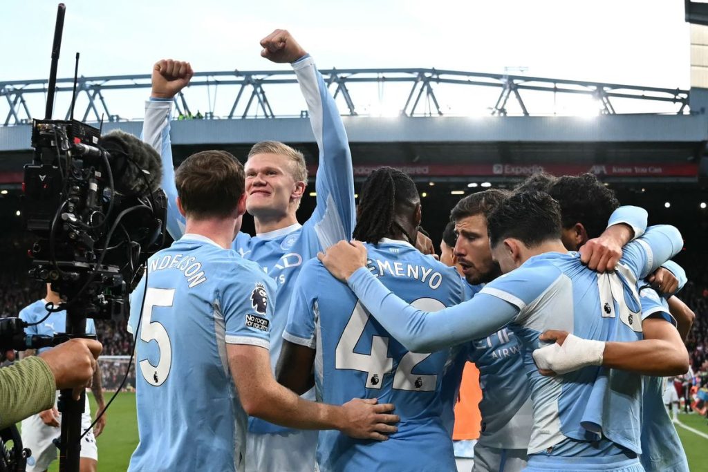 Suporter Anfield Usai Liverpool vs Man City